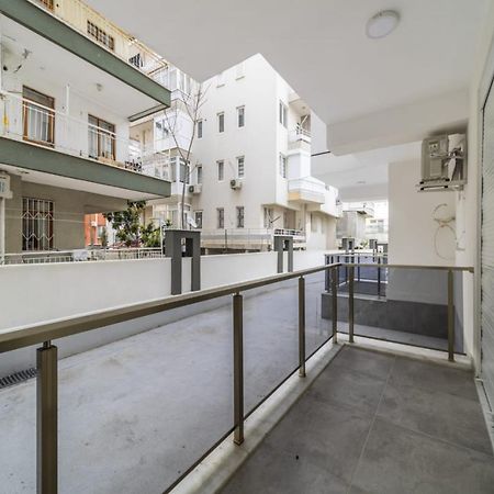 Modern And Cozy Apartment With Central Location And Balcony In Muratpasa, Antalya Eksteriør bilde